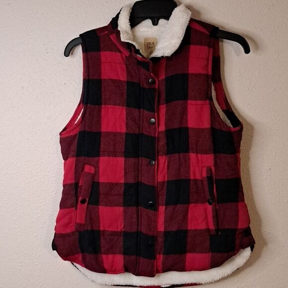 True Craft Jackets & Blazers - True Craft red plaid lined vest size medium
